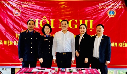 Tọa đàm rút kinh nghiệm công tác phối hợp giữa Viện KSND quận Hoàn Kiếm...